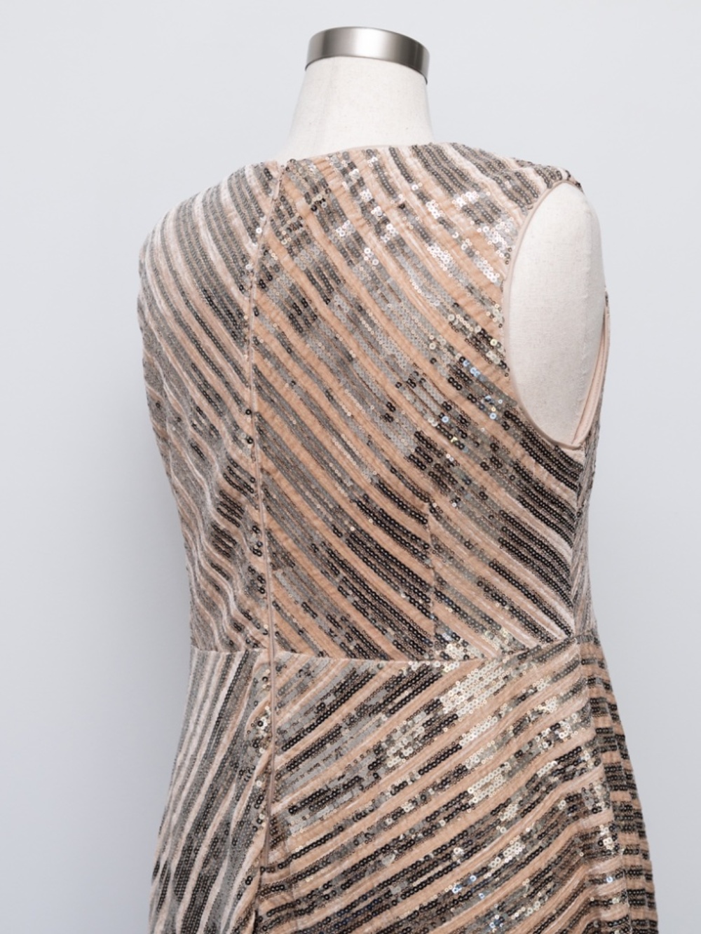 Calvin Klein - Sequin Sleeveless Midi Dress‎ - Picture 11 of 12